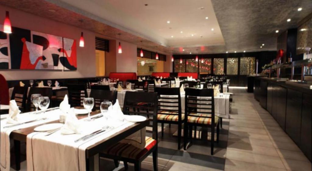 Hotel Farah Casablanca Exterior foto Interior of a restaurant in Montreal